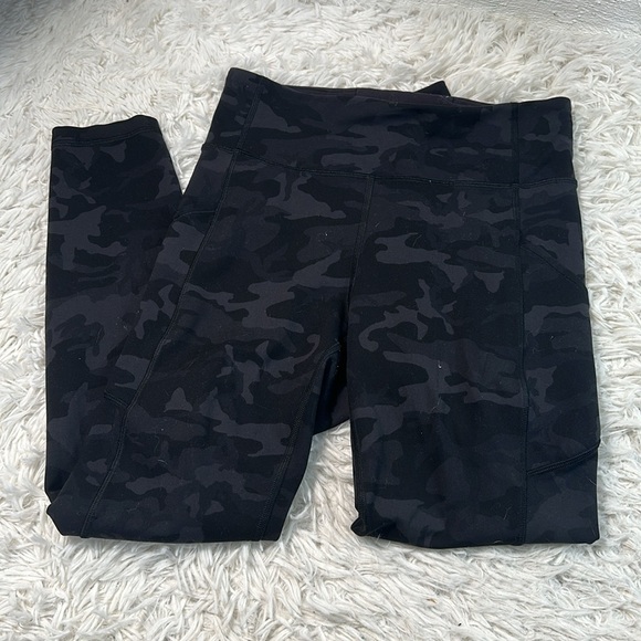 Lululemon Invigorate High-Rise Tight 25" Incognito Camo Multi Grey - Picture 1 of 7